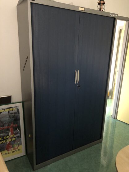 Armoire haute avec portes coulissantes gris et bleu foncé avec clé - 1.98m x 1.20m